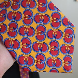 Gucci Red Geometric Pattern Tie